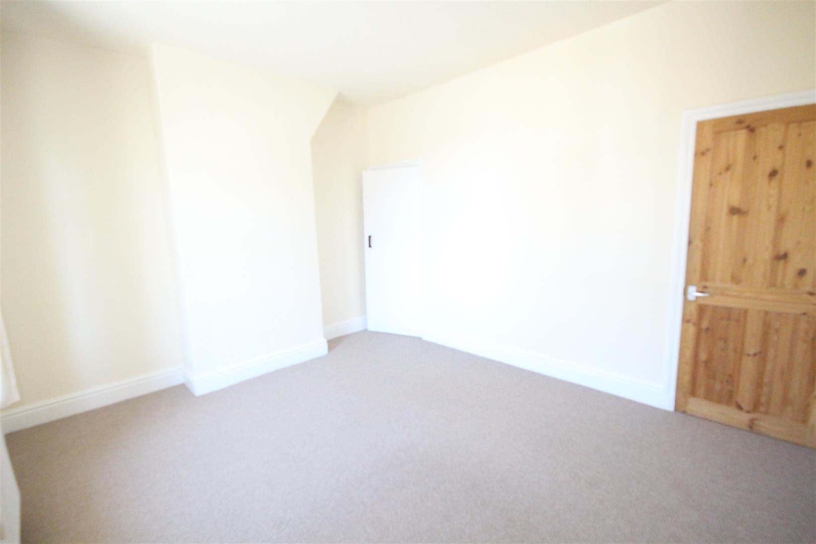2 bedroom terraced house To Let in Barnoldswick - IMG_7886.jpg